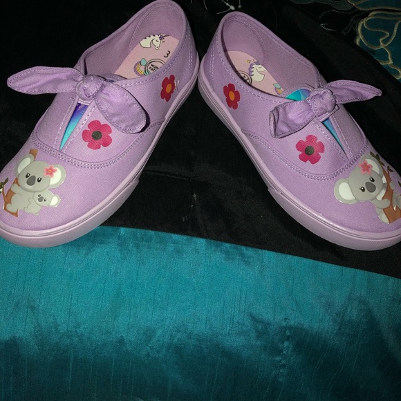 What’s next?? Customized graphic shoes!!! - Picture 4 of 8